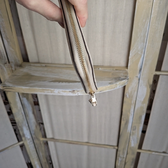 Coach Print Wallet - Picture 4 of 16